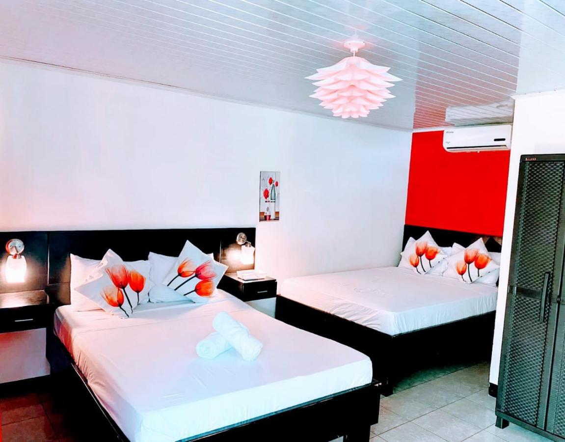 Roca Mar Rocawelch Puerto Viejo Aparthotel Puerto Viejo de Talamanca ภายนอก รูปภาพ